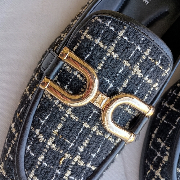 NWOT Kenneth Cole Black Plaid and Gold Women's Loafers_10 - Picture 4 of 6